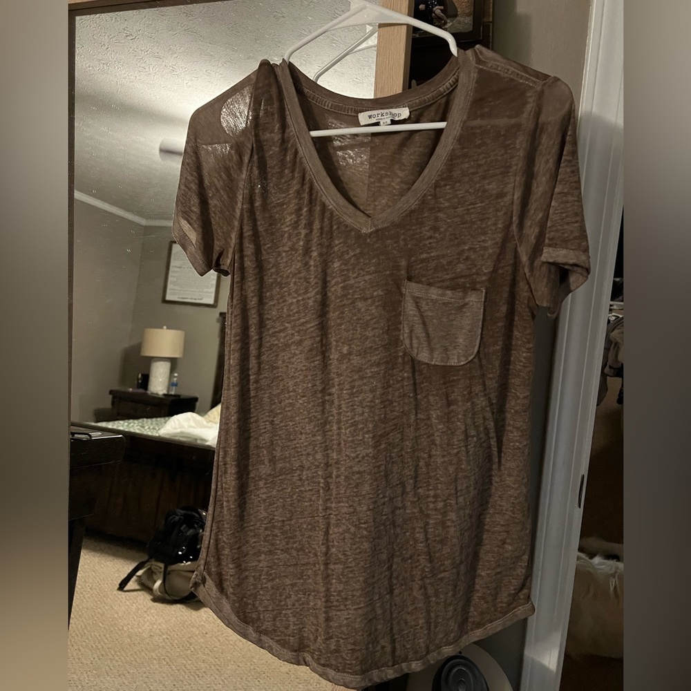 Brown tshirt